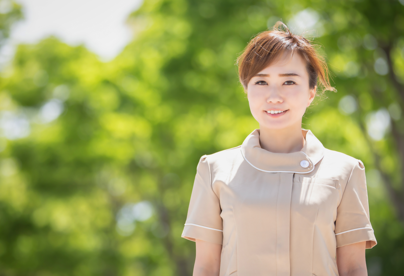 スタッフの新井 珠里さん